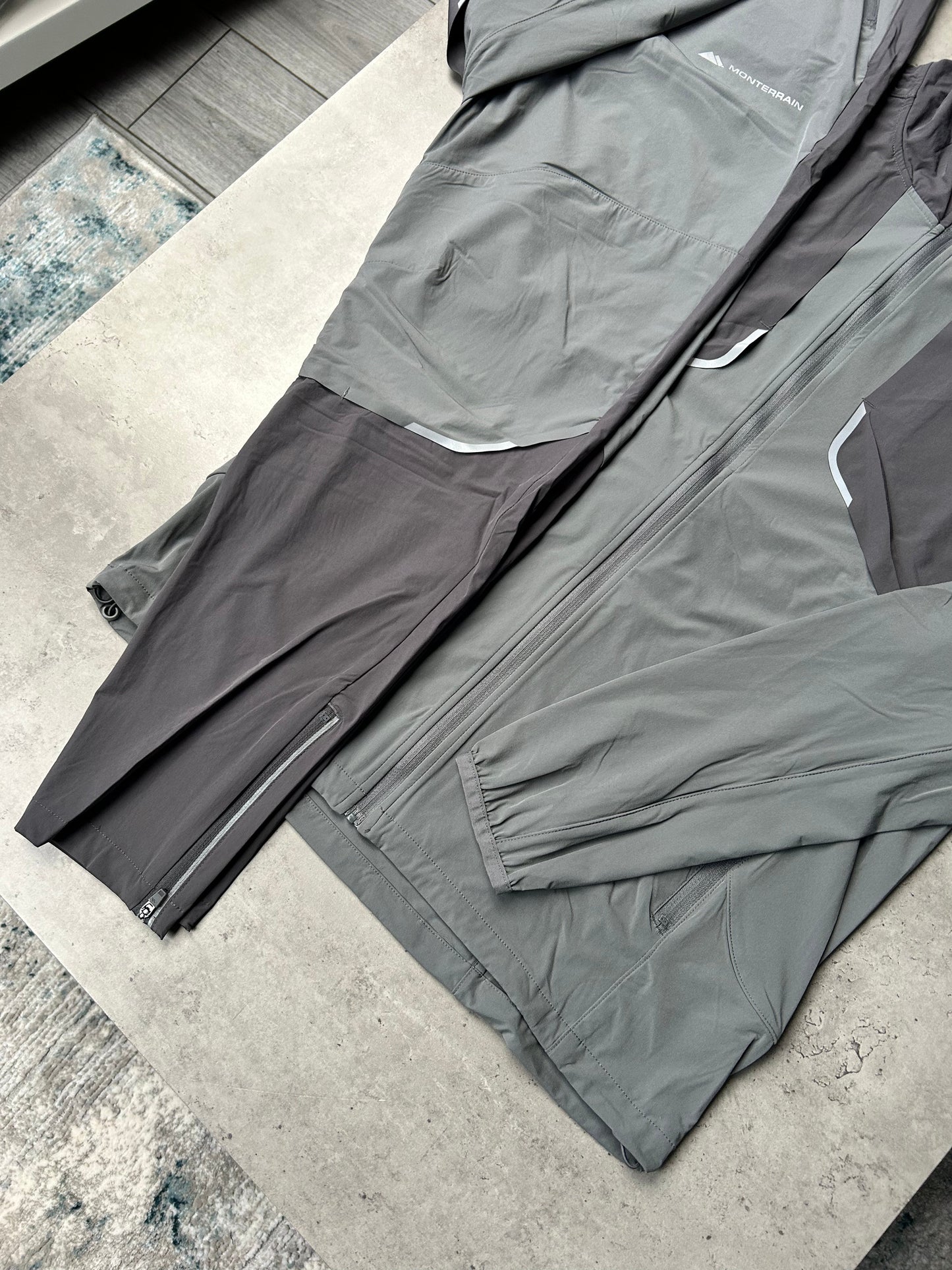 MONTERRAIN WINDRUNNER TRACKSUIT - GREY