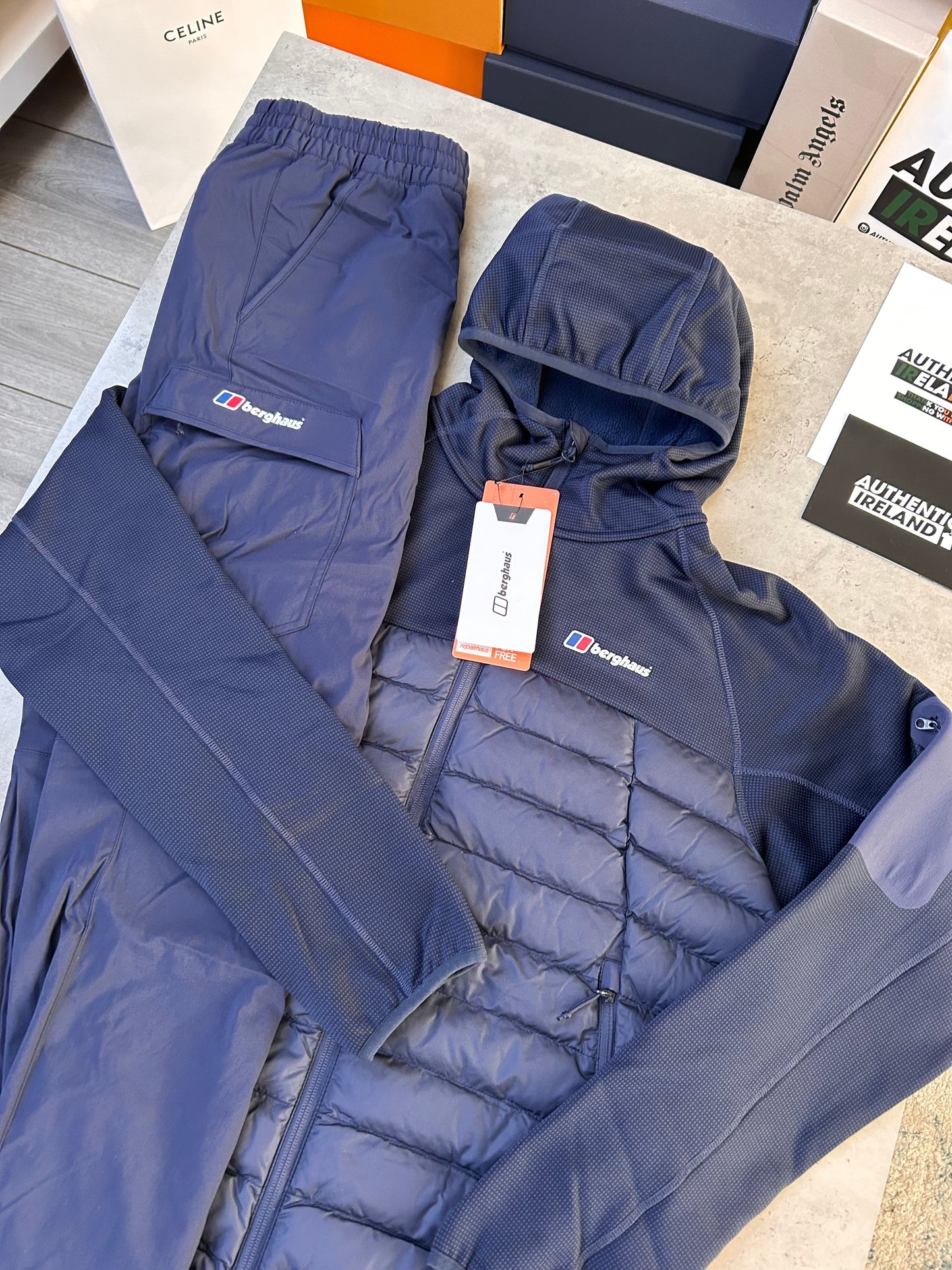 BERGHAUS HYBRID TRACKSUIT - NAVY