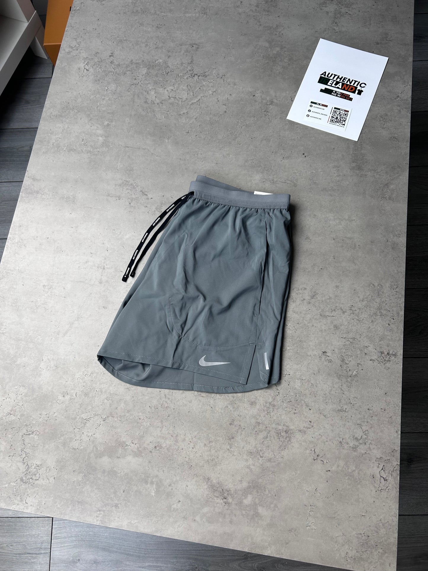 NIKE JACQUARD MILER SET - GREY