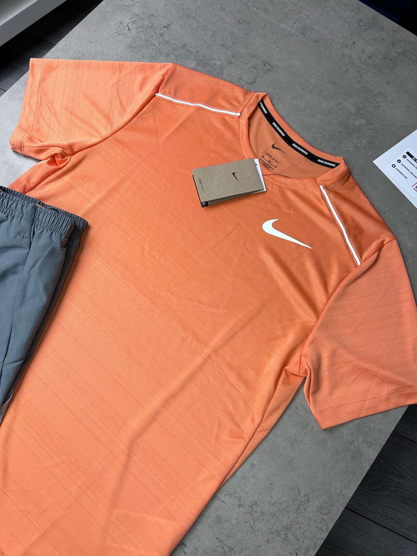 NIKE MILER 1.0 SET - PEACH/GREY