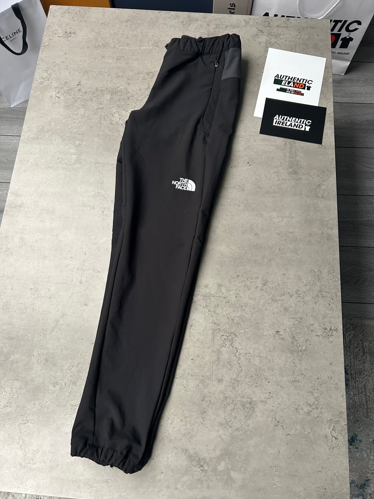 THE NORTH FACE HYRBID THERMA TRACKSUIT - BLACK