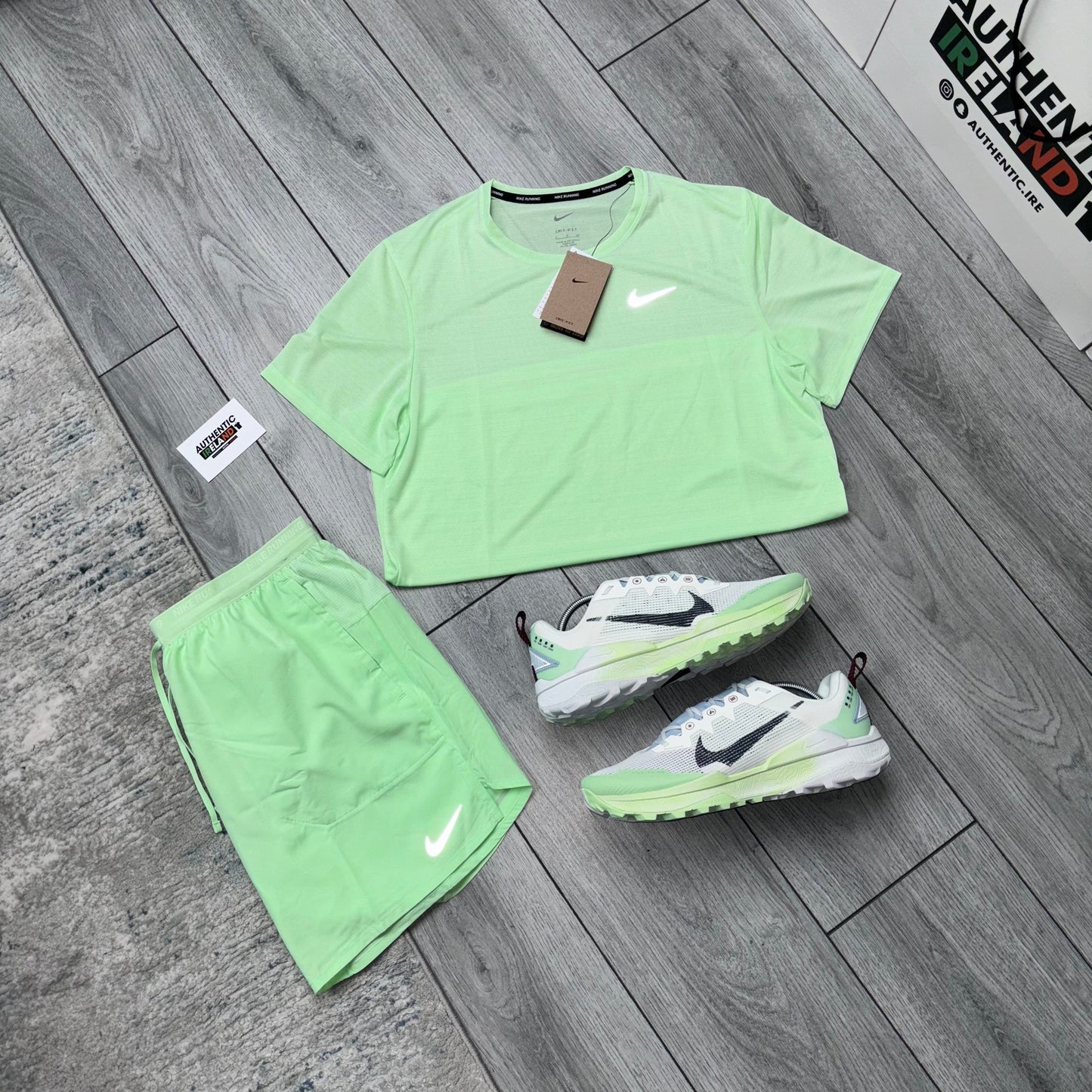 NIKE MILER 1.0 SET - VAPOUR GREEN