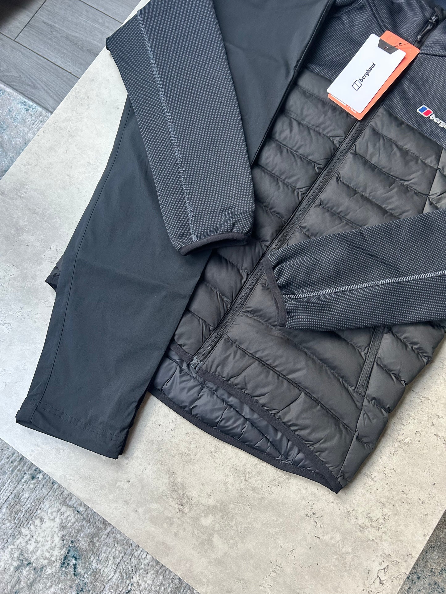 BERGHAUS HYBRID TRACKSUIT - BLACK