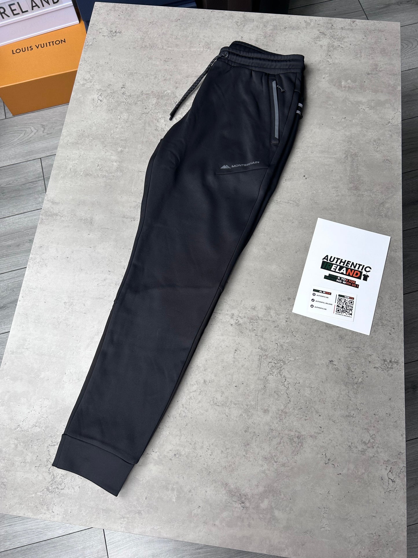 MONTERRAIN SPEED TRACKSUIT - BLACK