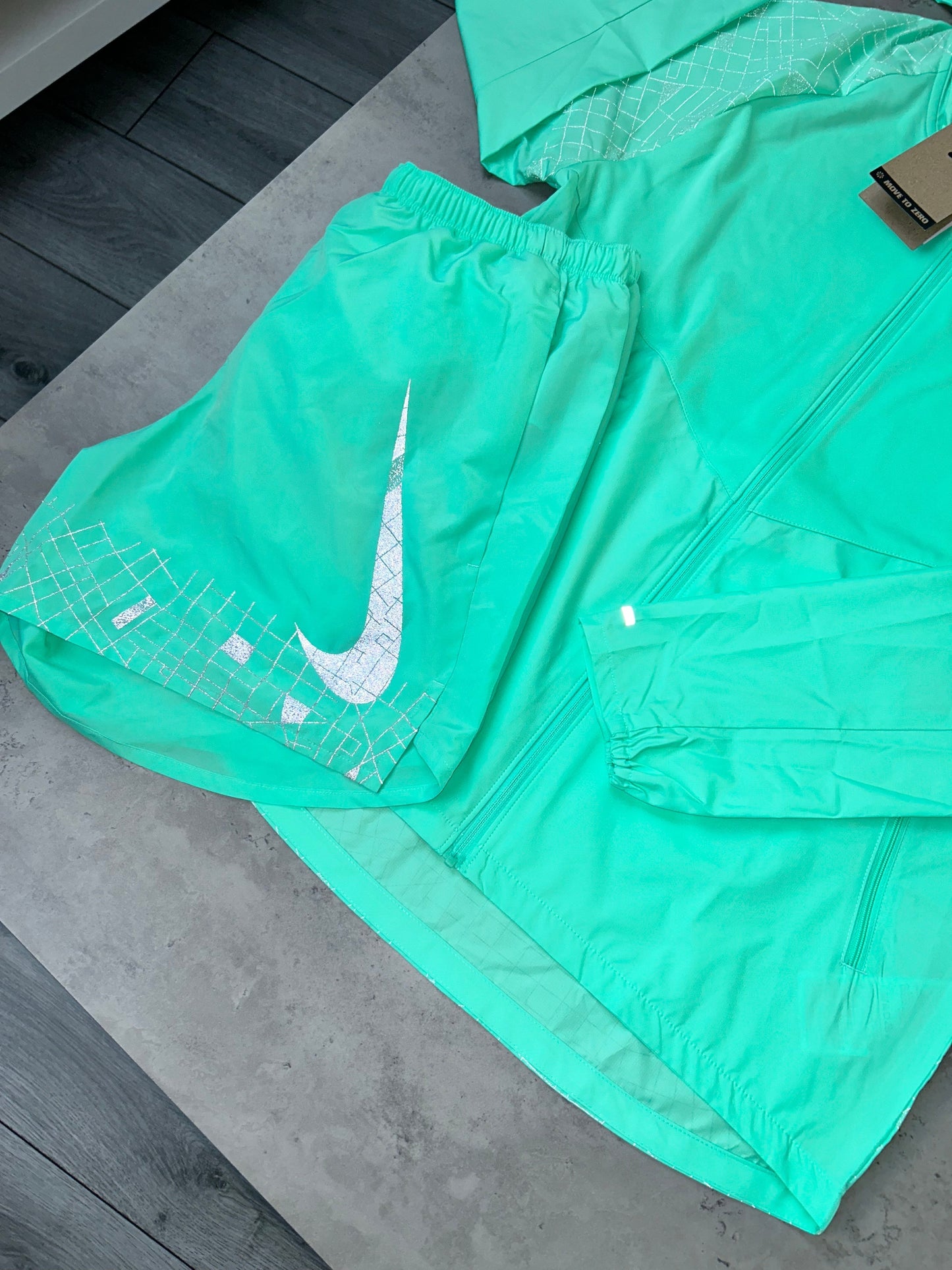 NIKE RUNNING DIVISION WINDRUNNER SET - MINT