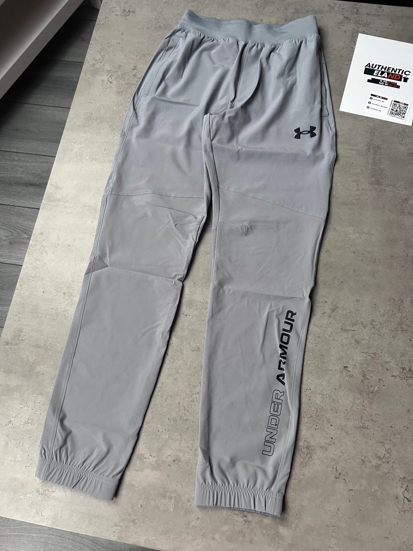 UNDER ARMOUR TRACKSUIT - GREY