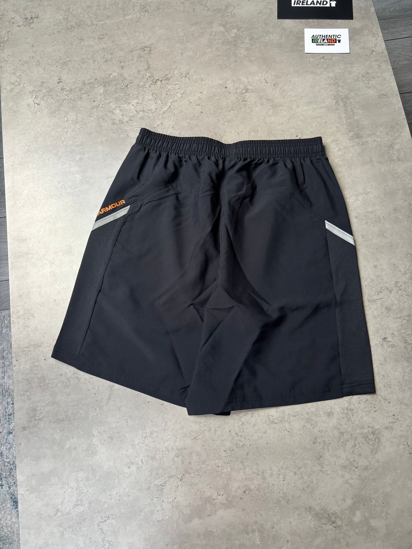 UNDER ARMOUR TECH UTILITY SET - BLACK/ORANGE